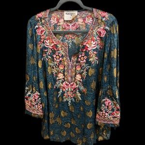 Savanna Jane embroidered top XXL with metallic gold accents